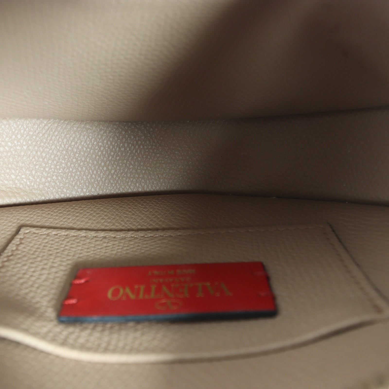 Valentino Vlogo Mini Hobo_IIMG_7642.jpg