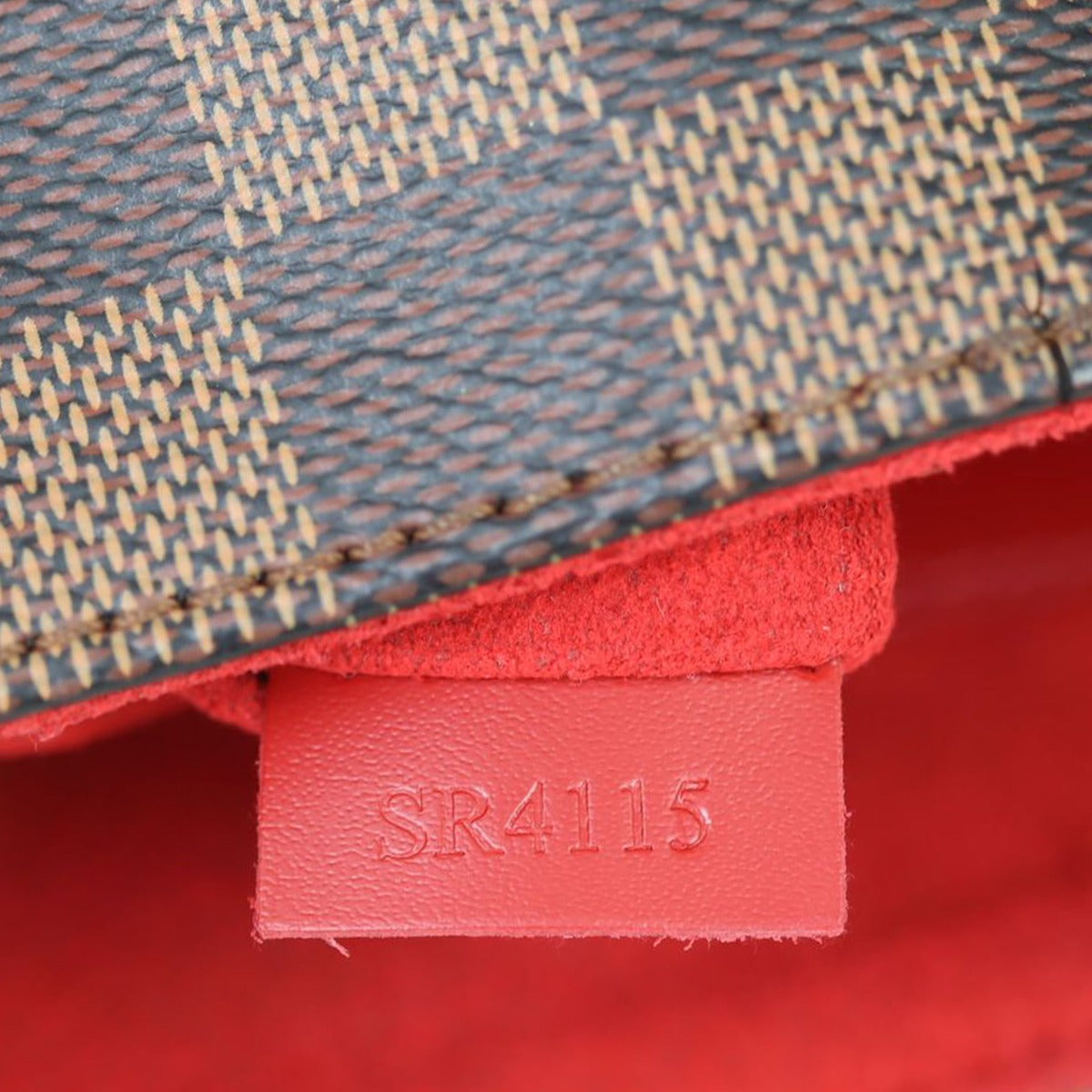 Louis Vuitton Caissa Hobo Damier Ebene Date code

