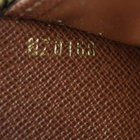 Louis Vuitton Zippy Wallet Monogram Date code
