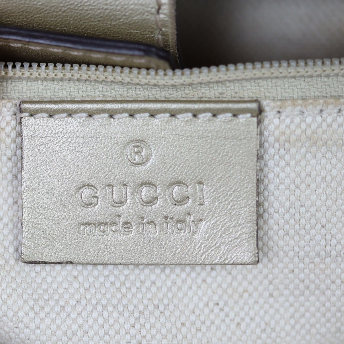 Gucci GG Canvas Sukey Tote Medium Stamp
