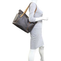 Louis Vuitton Totally MM Monogram Mannequin
