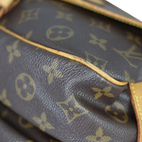 Louis Vuitton Saumur 30 Monogram Corner

