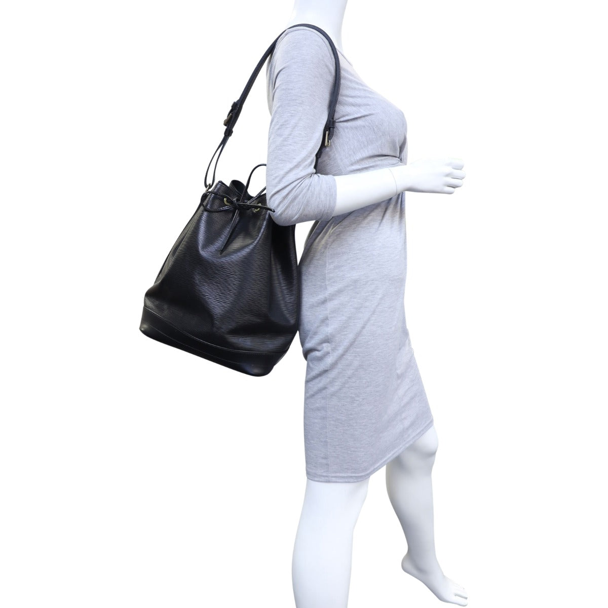 Louis Vuitton Noe Epi Mannequin
