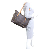 Louis Vuitton Totally MM Monogram Mannequin

