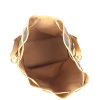 Louis Vuitton Noe Monogram Whole interior
