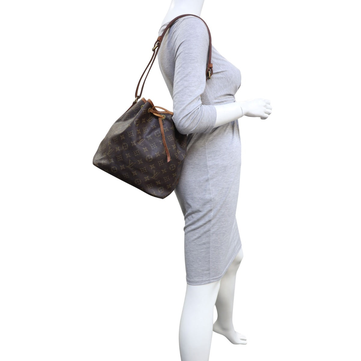 Louis Vuitton Petit Noe Monogram mannequin