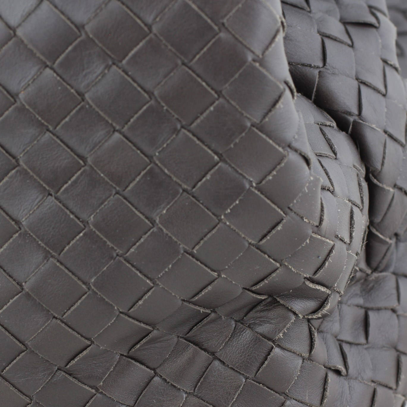 Bottega Veneta Intrecciato Roma Medium Crease