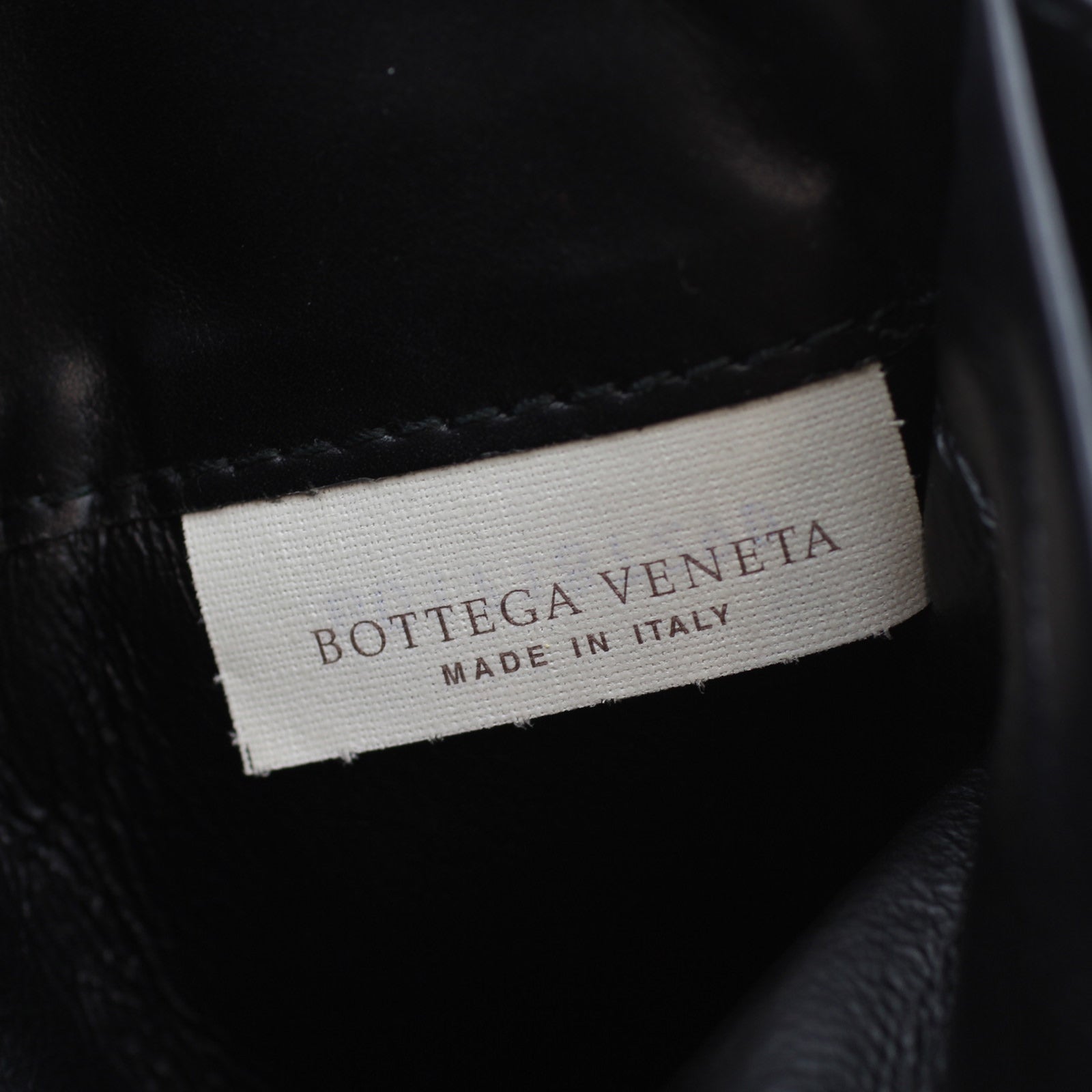 Bottega Veneta Intrecciato Roma Wallet tag stamp