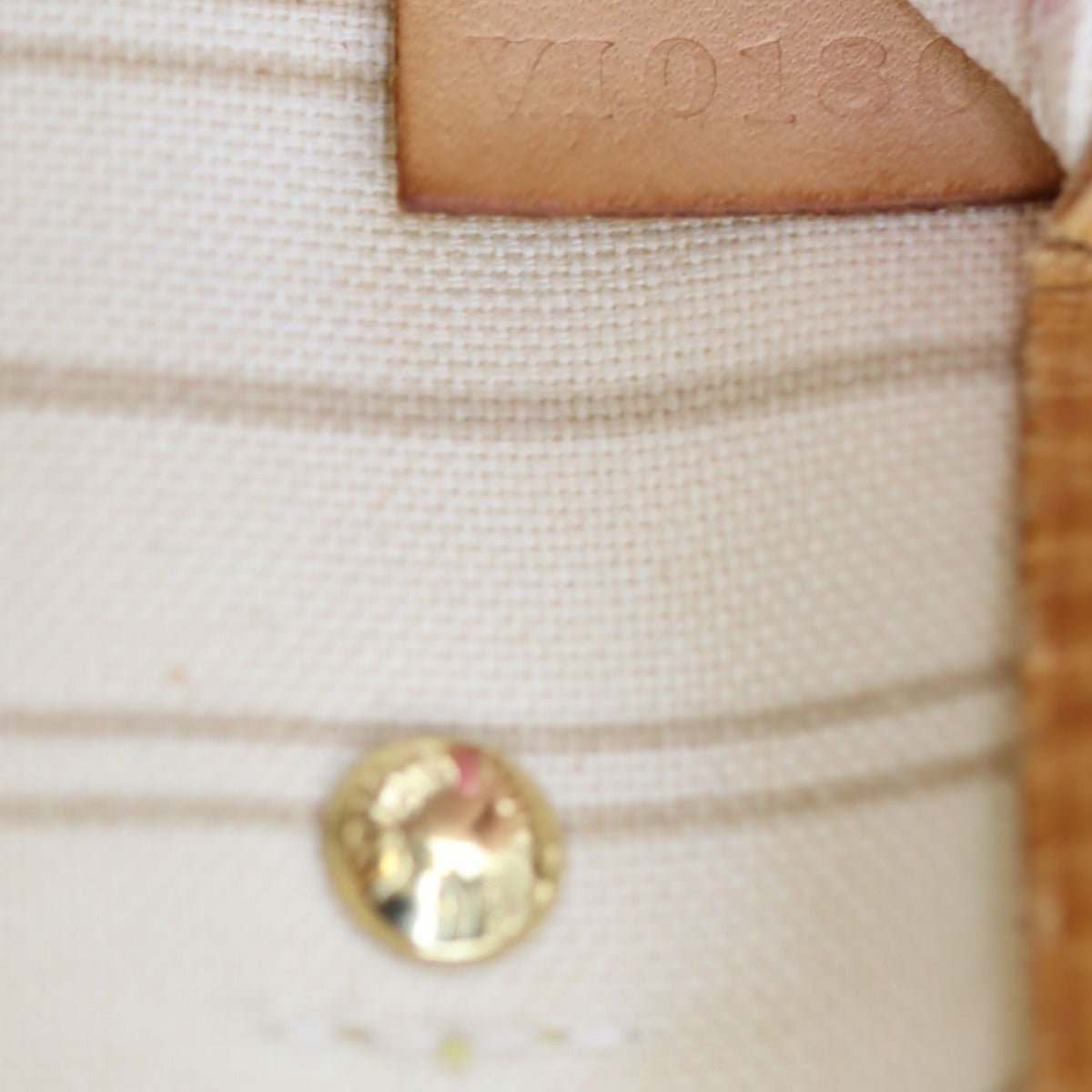 Louis Vuitton Neverfull PM Damier Azur Date code
