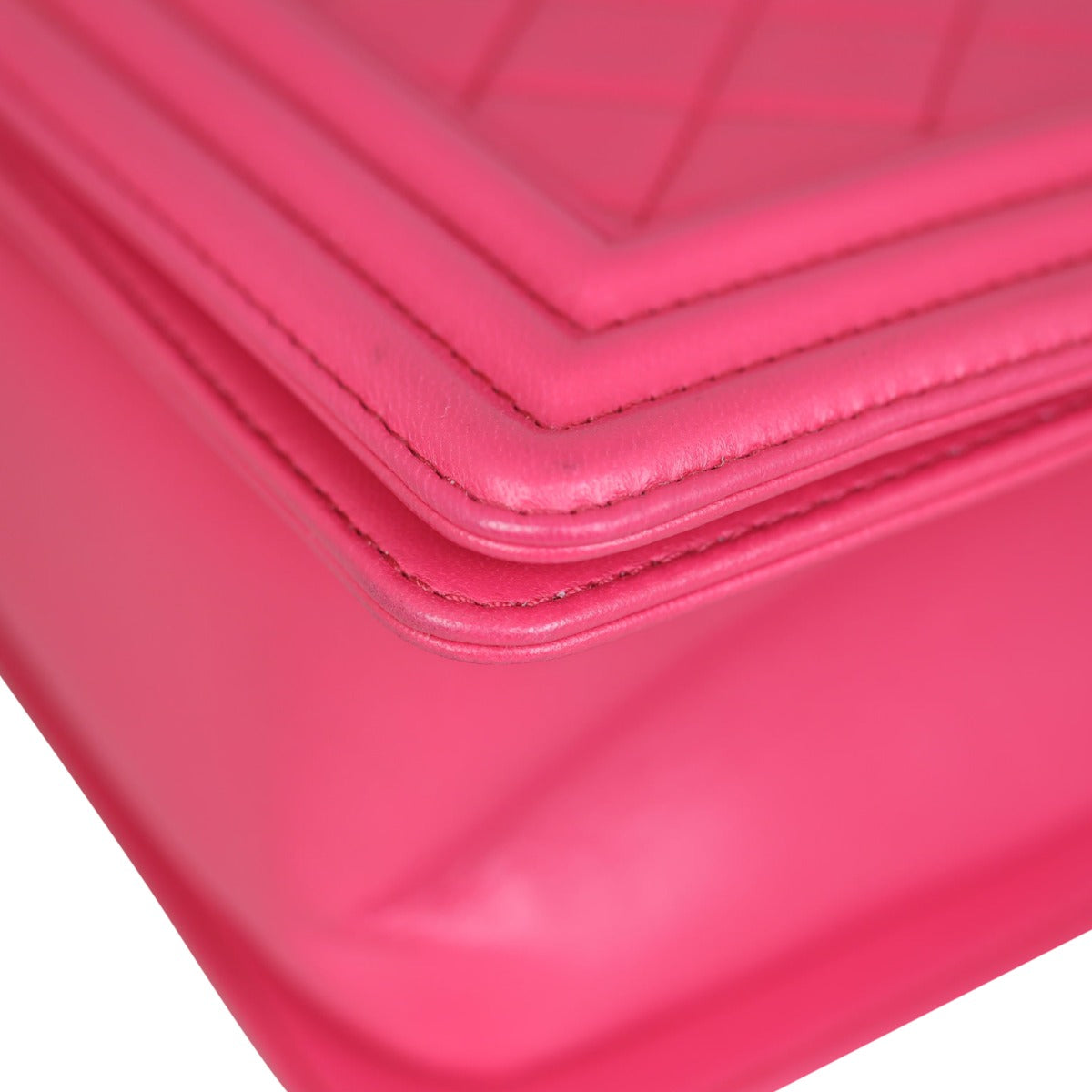 Chanel Boy New Medium Corner
