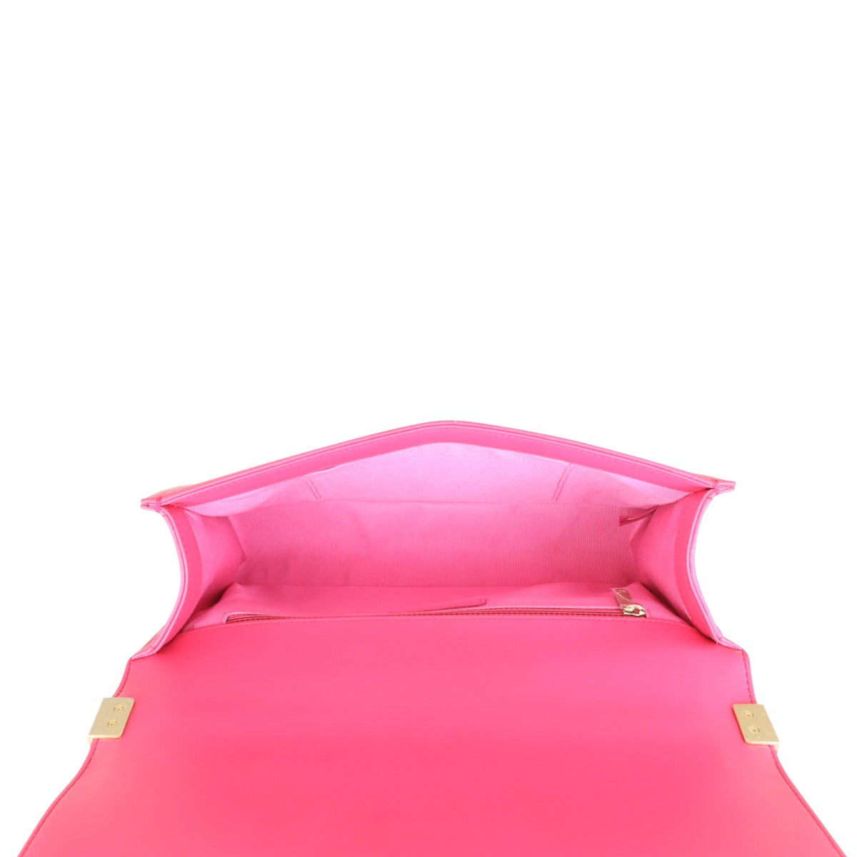 Chanel Boy New Medium Whole interior
