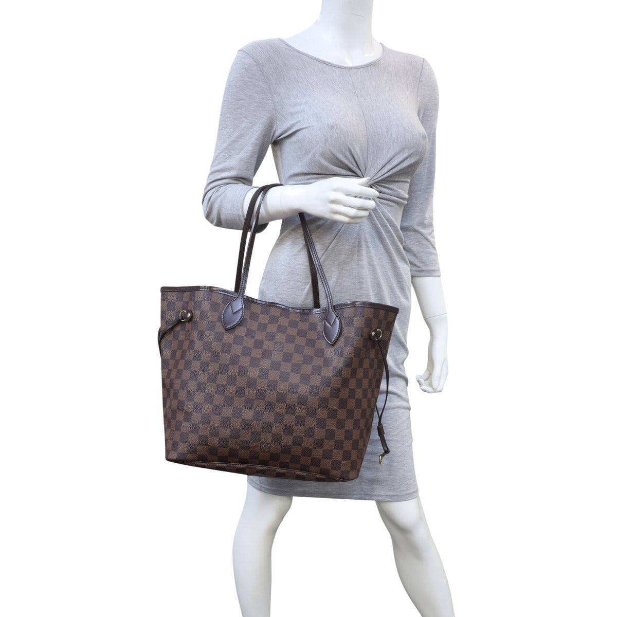 Louis Vuitton Neverfull MM Damier Ebene Mannequin
