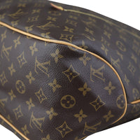 Louis Vuitton Delightful GM Monogram close up