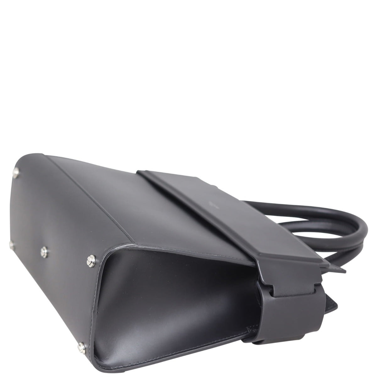 Givenchy Horizon Small Corner Distance