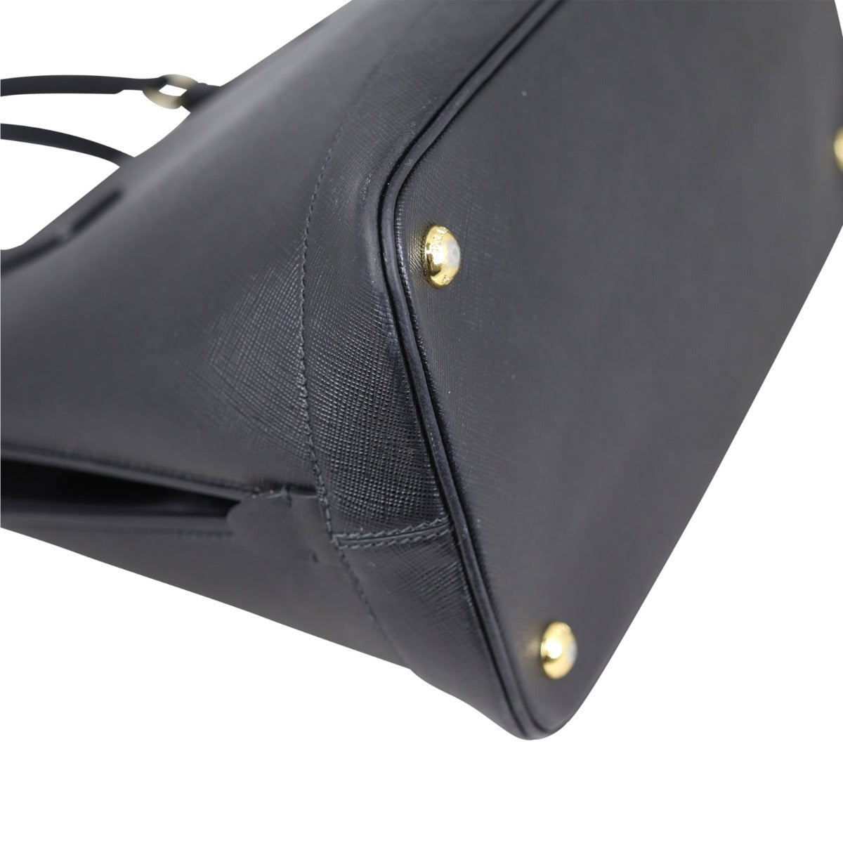 Prada Saffiano Lux Promenade Medium Corner Closeup