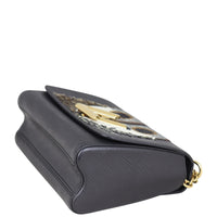 Louis Vuitton Twist MM Epi Owl Corner Distance