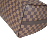 Louis Vuitton Speedy 30 Bandouliere Damier Corner Closeup