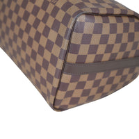 Louis Vuitton Speedy 30 Bandouliere Damier Corner Closeup