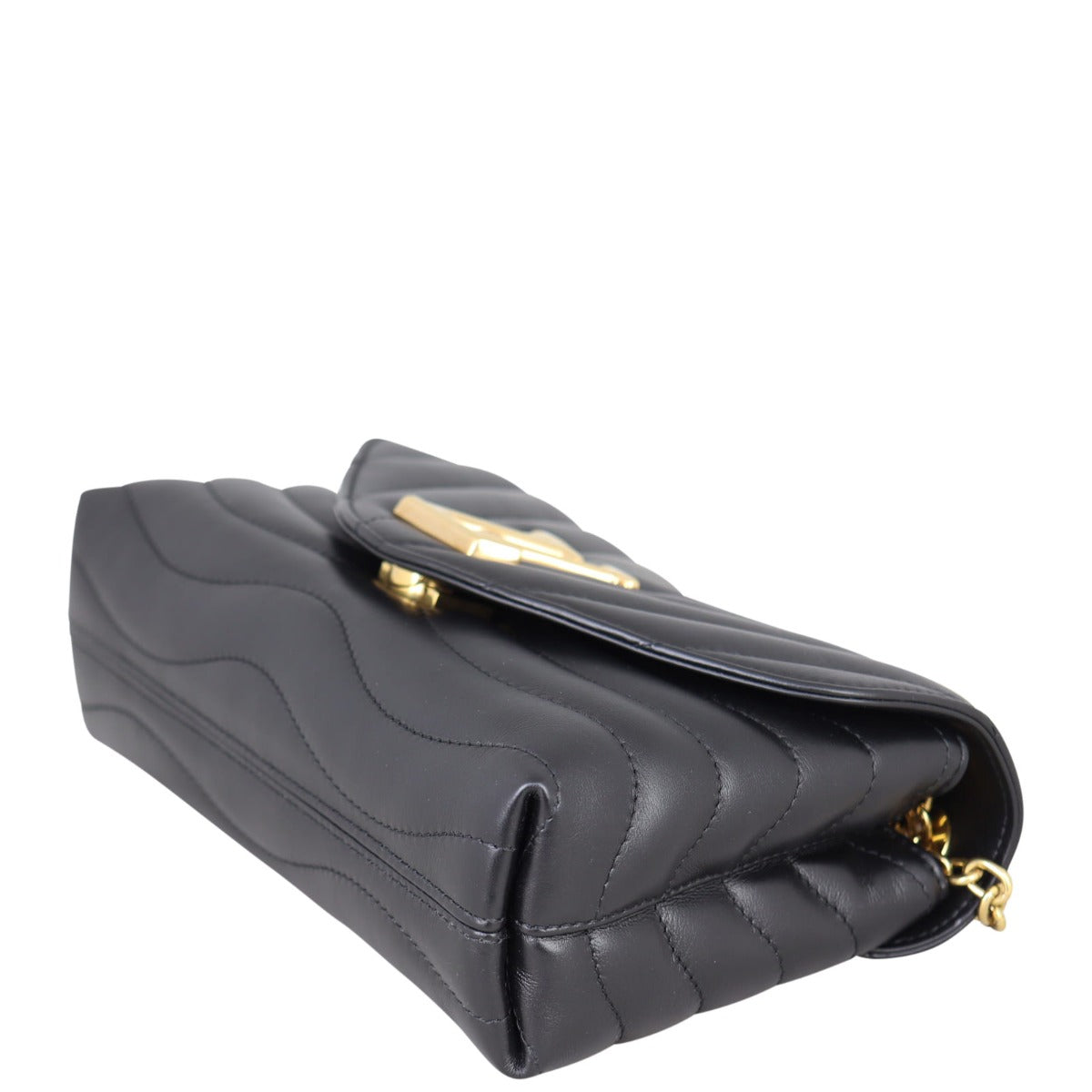 Louis Vuitton New Wave Chain Bag Corner Distance