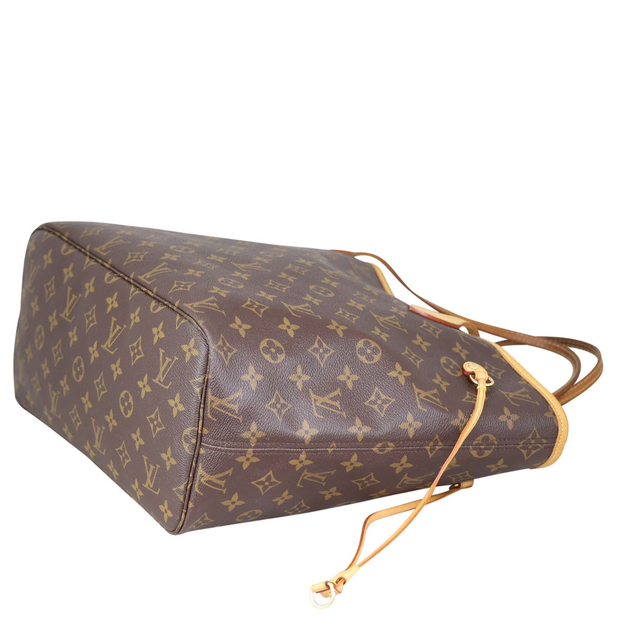 Louis Vuitton Neverfull MM Monogram Corner Distance