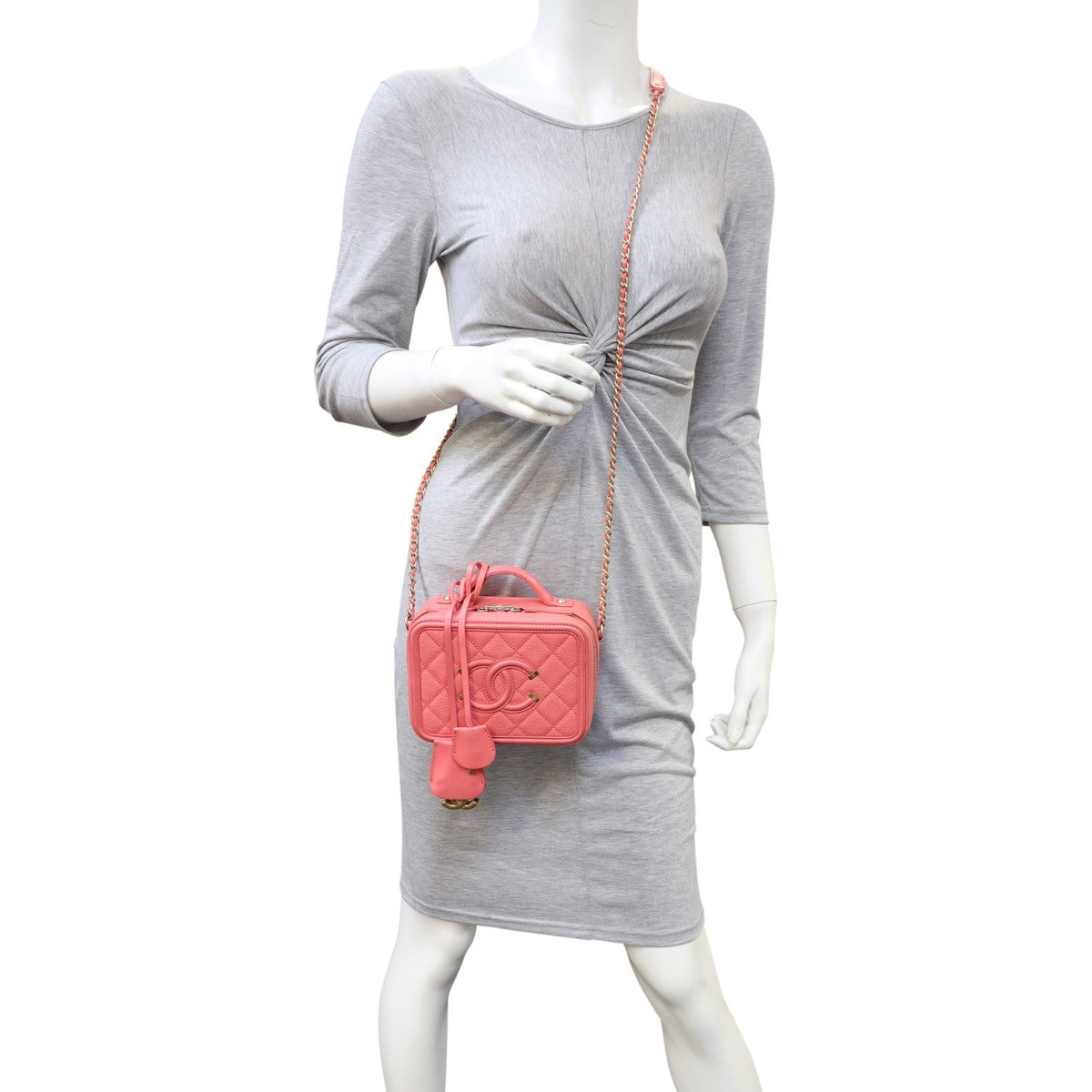 Chanel CC Filigree Vanity Case Small mannequin