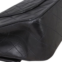 Chanel Classic Double Flap Medium (vintage) Corner Closeup