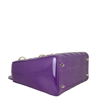 Dior Lady Dior Medium Patent Corner Distance