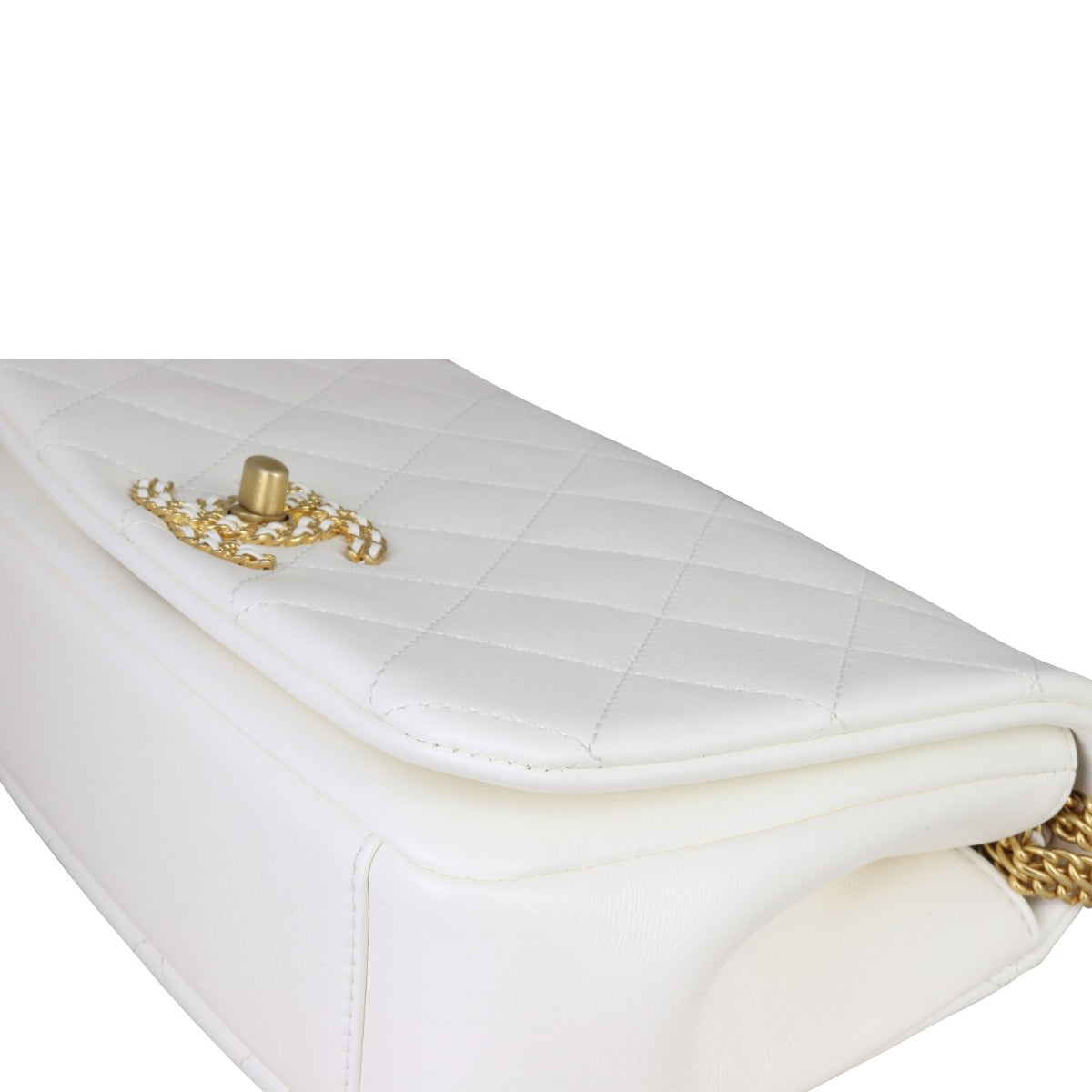 Chanel Looping Chain Flap Bag Corner Close Up