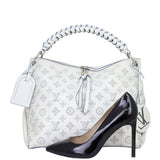 Louis Vuitton Beaubourg Hobo MM Mahina Shoe