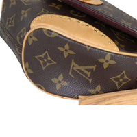 Louis Vuitton Saint Cloud NM Monogram Corner Closeup