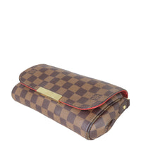 Louis Vuitton Favorite PM Damier Ebene Corner Closeup