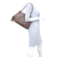 Gucci Soho Chain Shoulder Bag Medium Mannequin