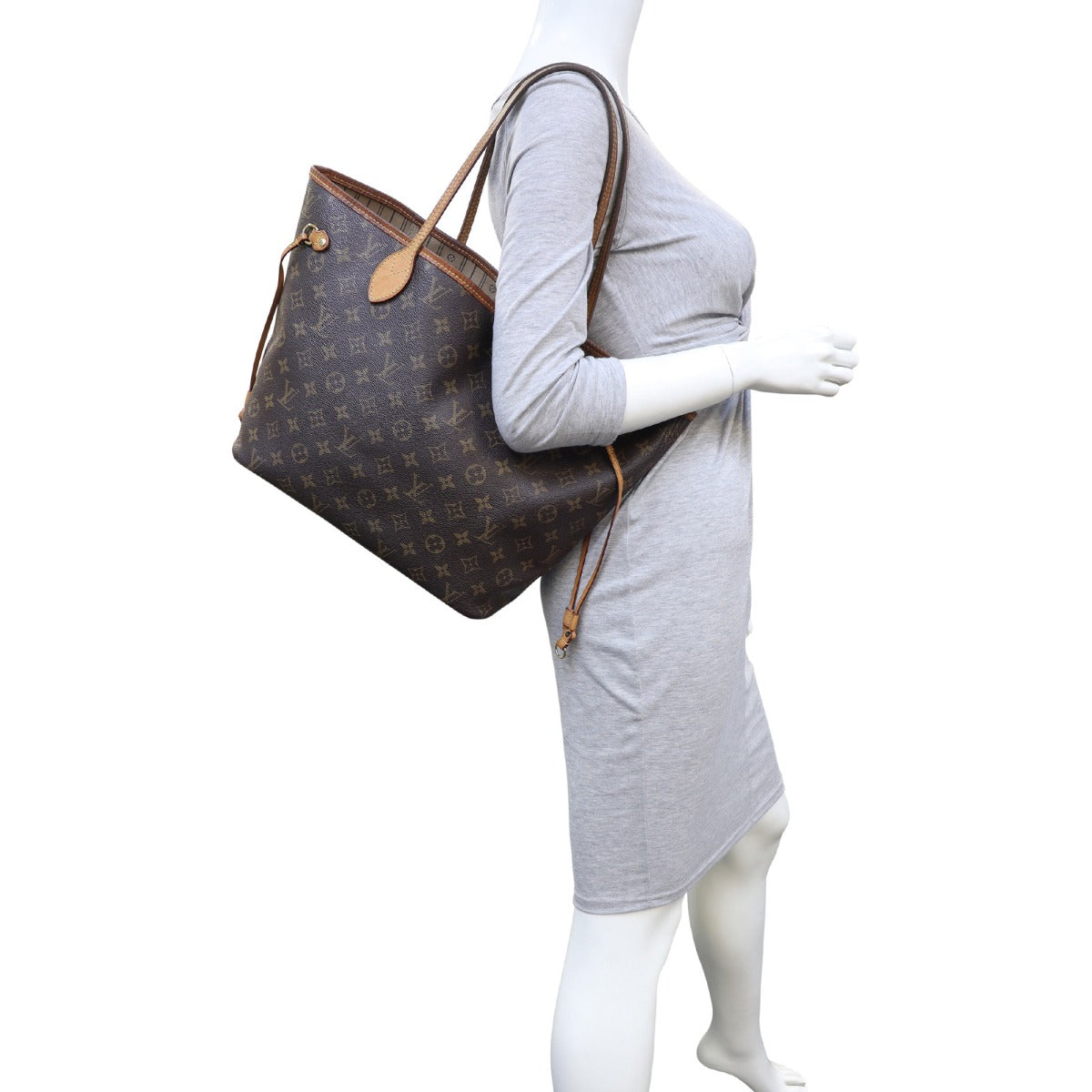 Louis Vuitton Neverfull MM Monogram Mannequin