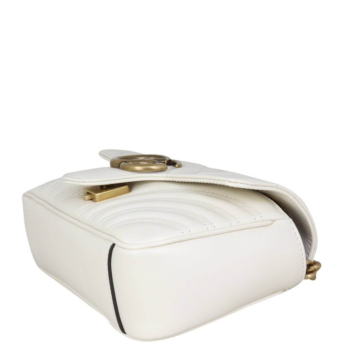 Gucci Mini Marmont Bag Corner Distance