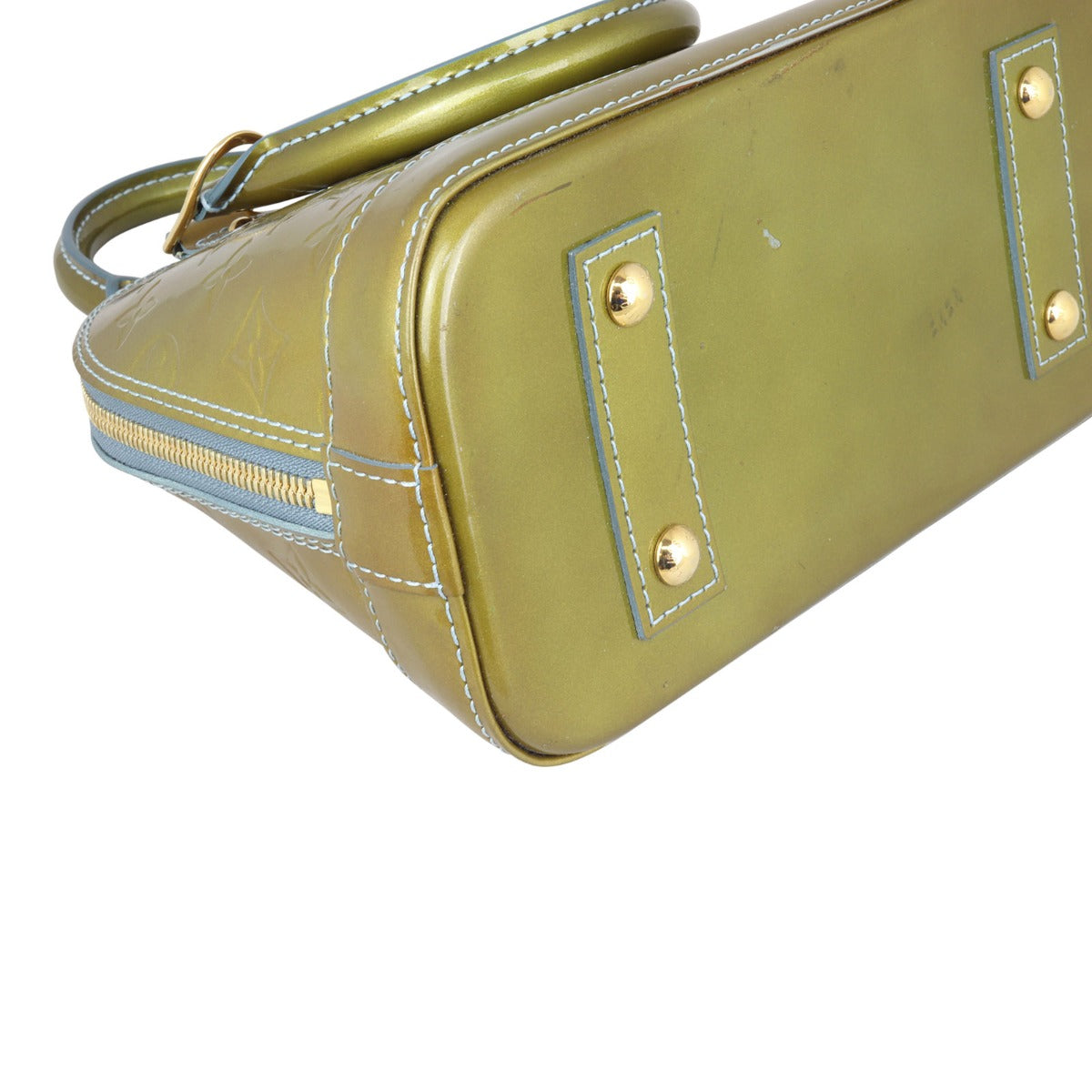 Louis Vuitton Alma BB Monogram Vernis Corner Closeup