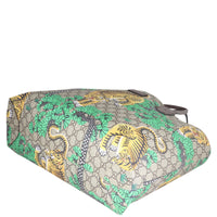 Gucci GG Supreme Bengal Medium Tote Corner Distance