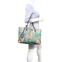 Gucci GG Supreme Bengal Medium Tote Mannequin