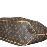 Louis Vuitton Delightful MM Monogram Corner Closeup