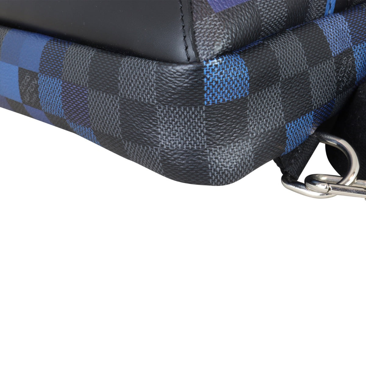Louis Vuitton Avenue Sling Bag Damier Graphite Pixel Corner Closeup