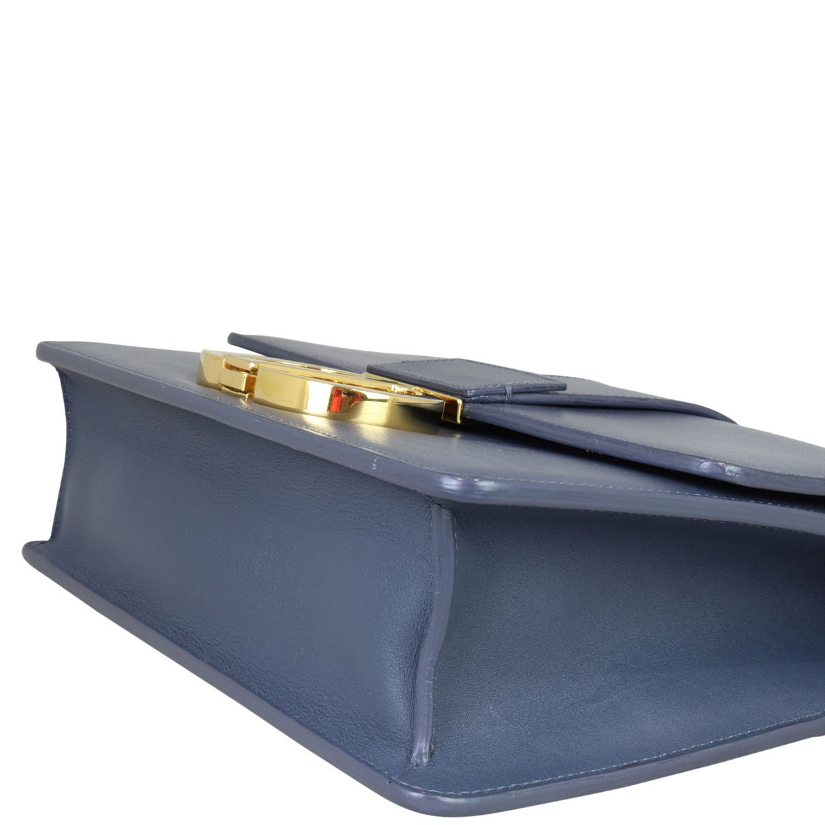 Dior 30 Montaigne Bag Corner Closeup