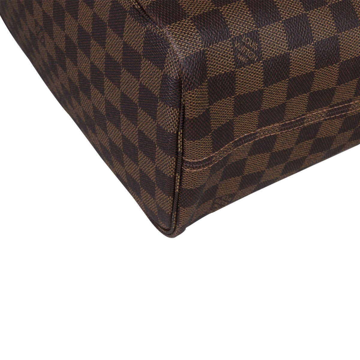 Louis Vuitton Neverfull MM Damier Ebene Corner Closeup