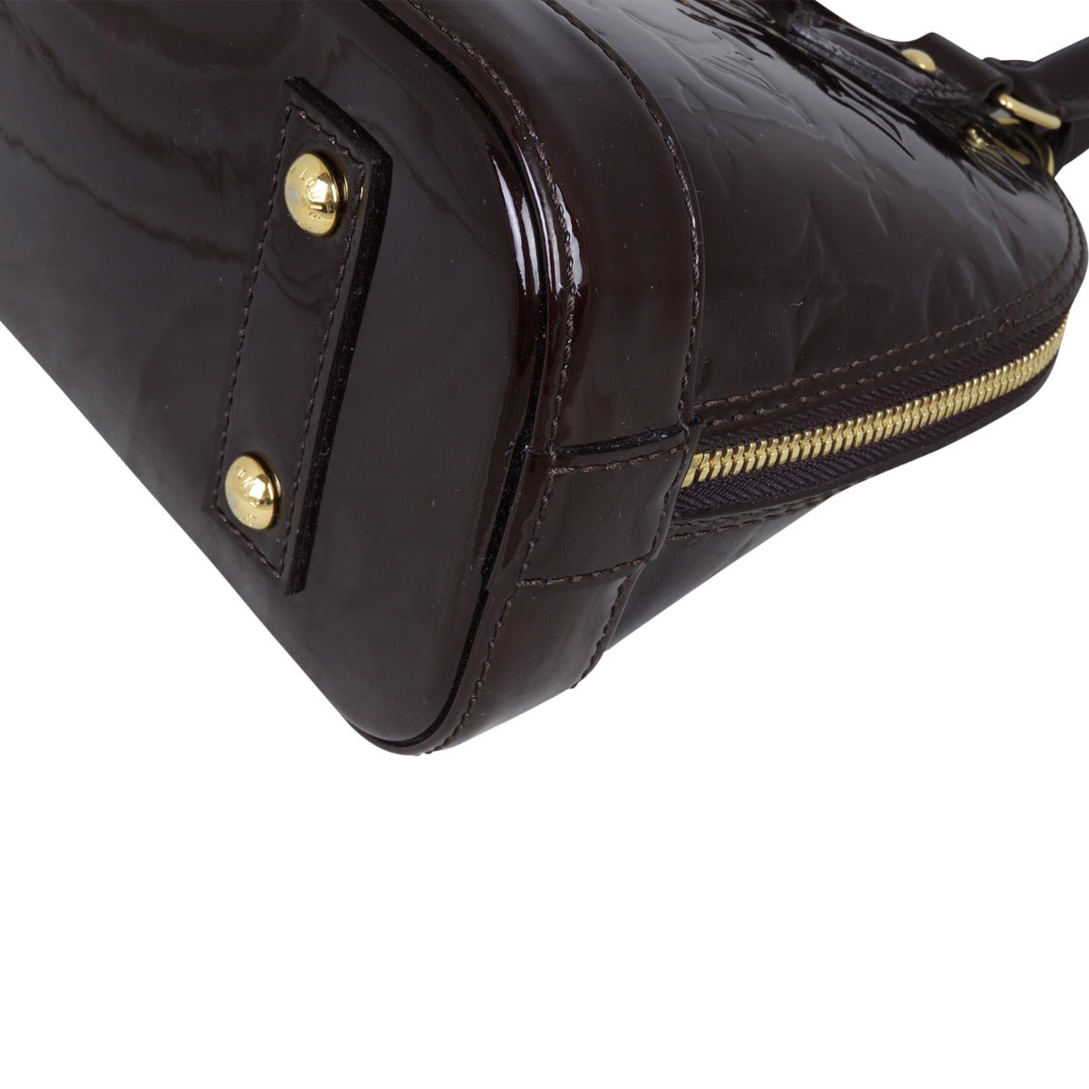 Louis Vuitton Alma BB Monogram Vernis Corner Closeup