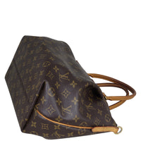 Chanel CC Golden Class Long Wallet Corner Distance