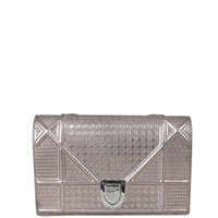 Dior Diorama Wallet on Chain Micro-cannage Front