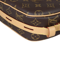 Louis Vuitton Boite Chapeau Souple Monogram Corner Closeup