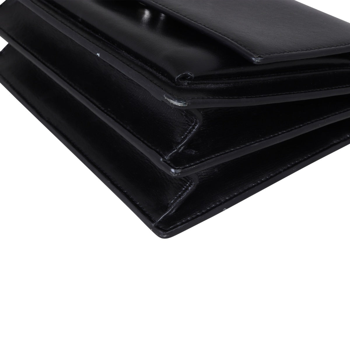 Saint Laurent Sunset Medium Corner Closeup