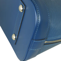 Louis Vuitton Alma PM Epi Corner Closeup