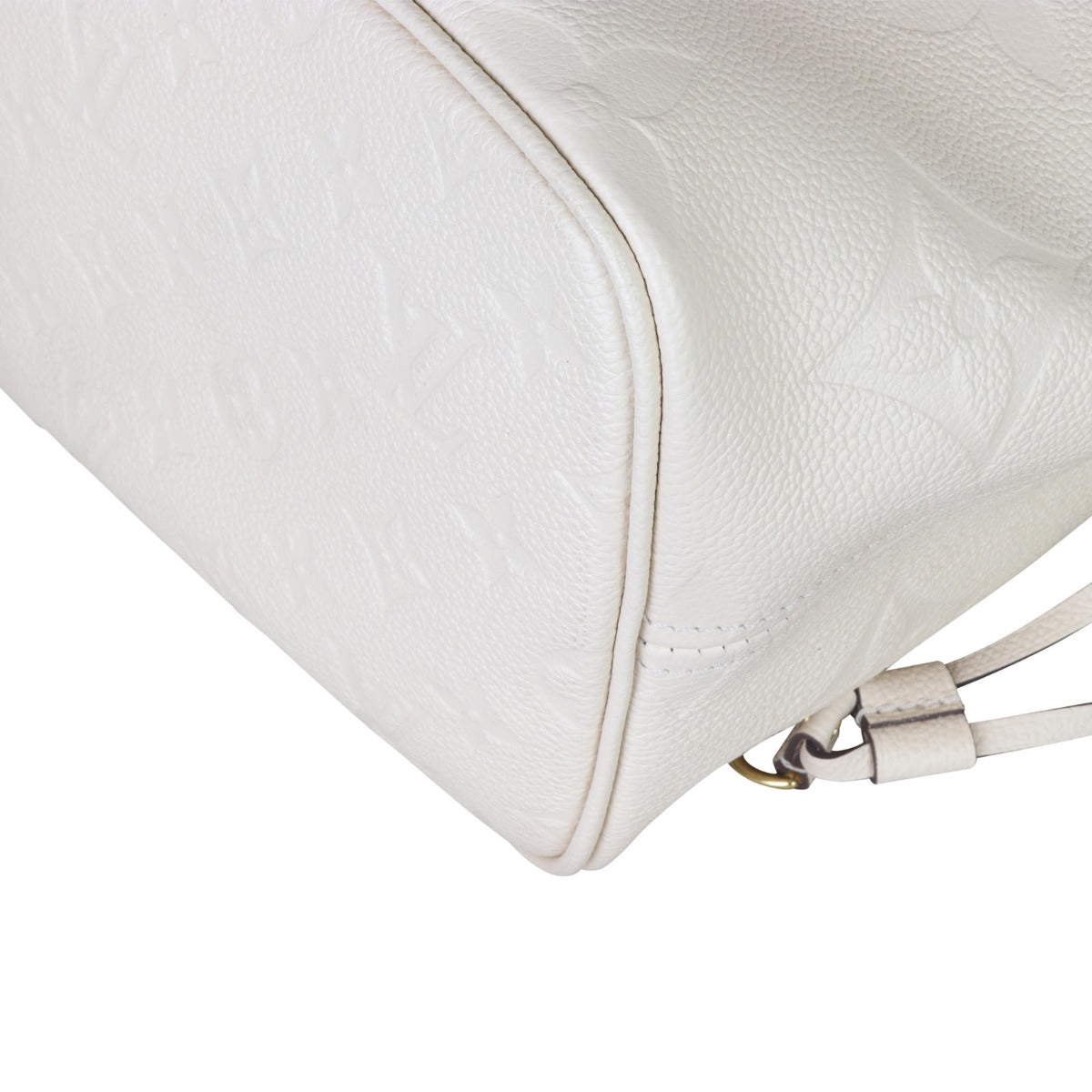 Louis Vuitton Neverfull MM Monogram Empreinte Giant Corner Closeup