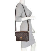 Louis Vuitton Pochette Metis Monogram Mannequin