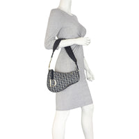 Dior Saddle Pochette Oblique Mannequin